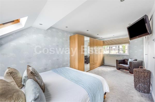 Holmwood Grove, Mill Hill
